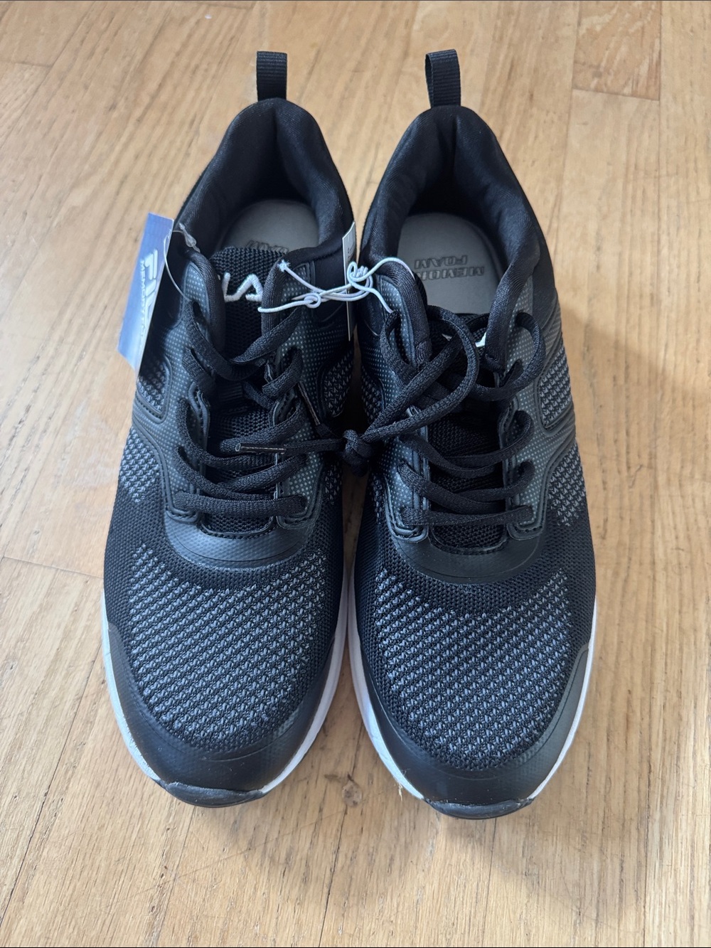 Fila women’s size 10 memory foam athletic shoes